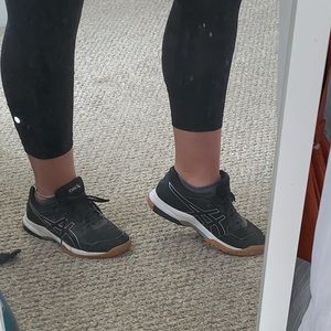 ASICS gel-rocket women’s volleyball shoes